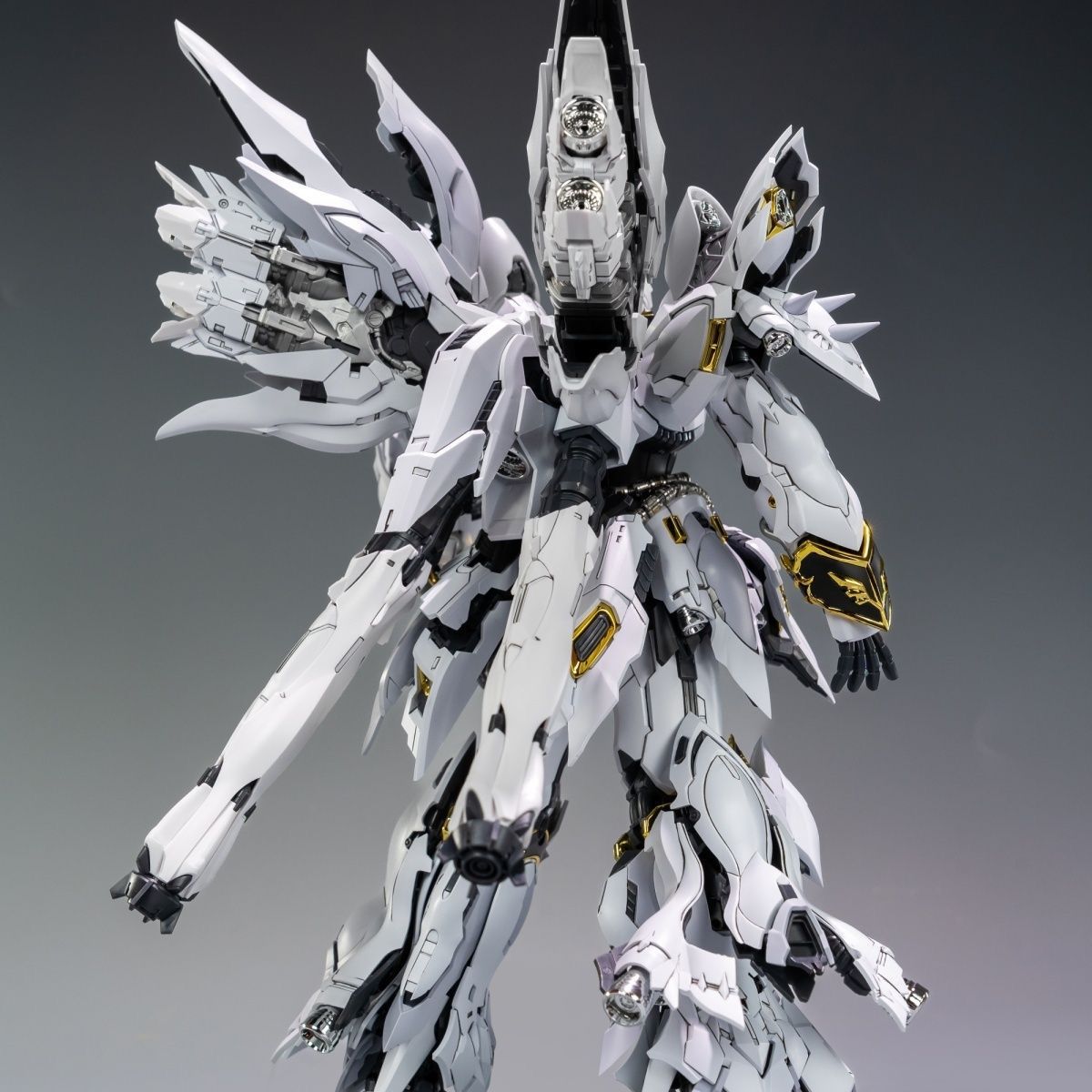 In Stock Comet Model 1/100 Mg  - Model Kit Fenrir avis et prix