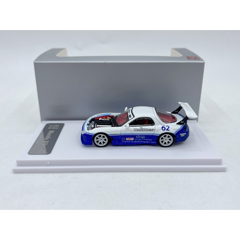DCM Diecast 1/64 Scale MAZDA R - Model Kit Pg avis et prix